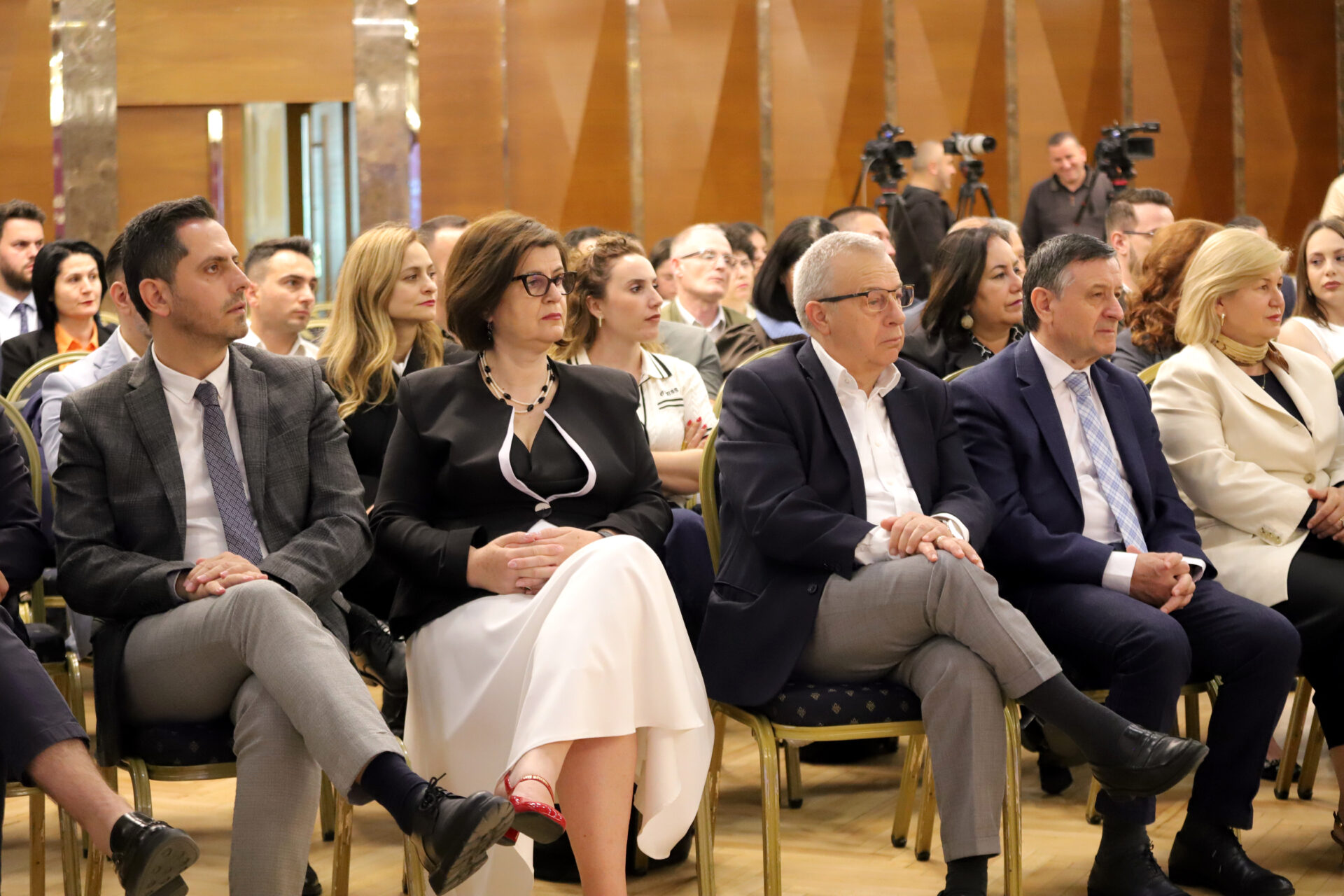 konferenca-e-pervitshme-e-liges-se-universiteteve-gjon-durrahium