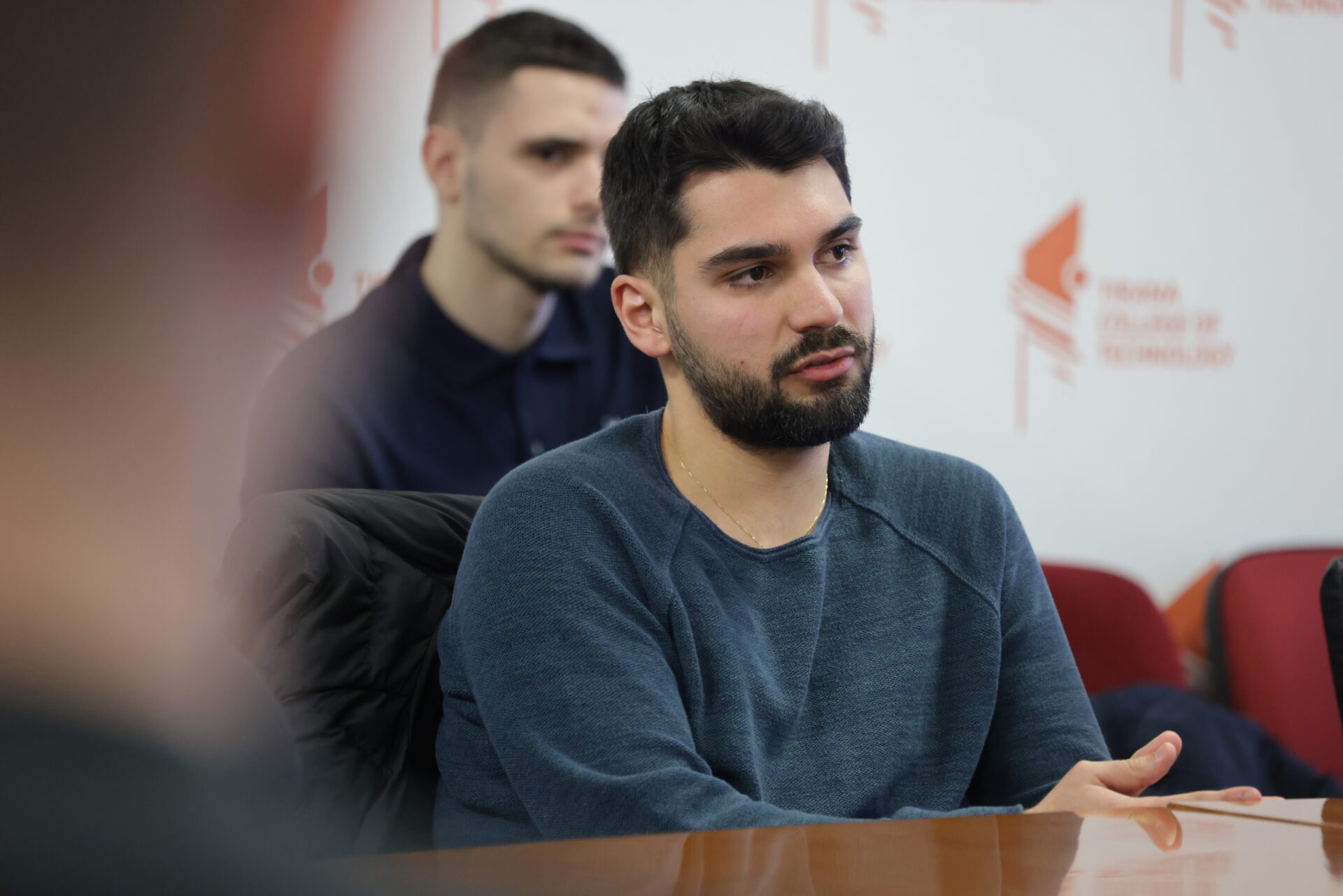 ditmir-bushati-bashkebisedim-me-studentet-e-uet