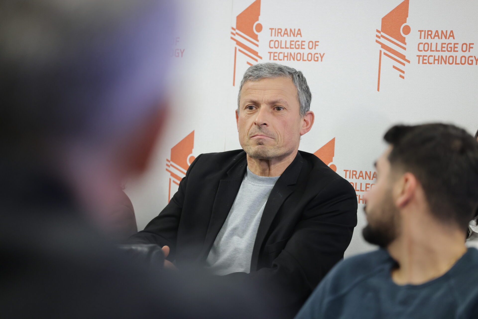 ditmir-bushati-bashkebisedim-me-studentet-e-uet