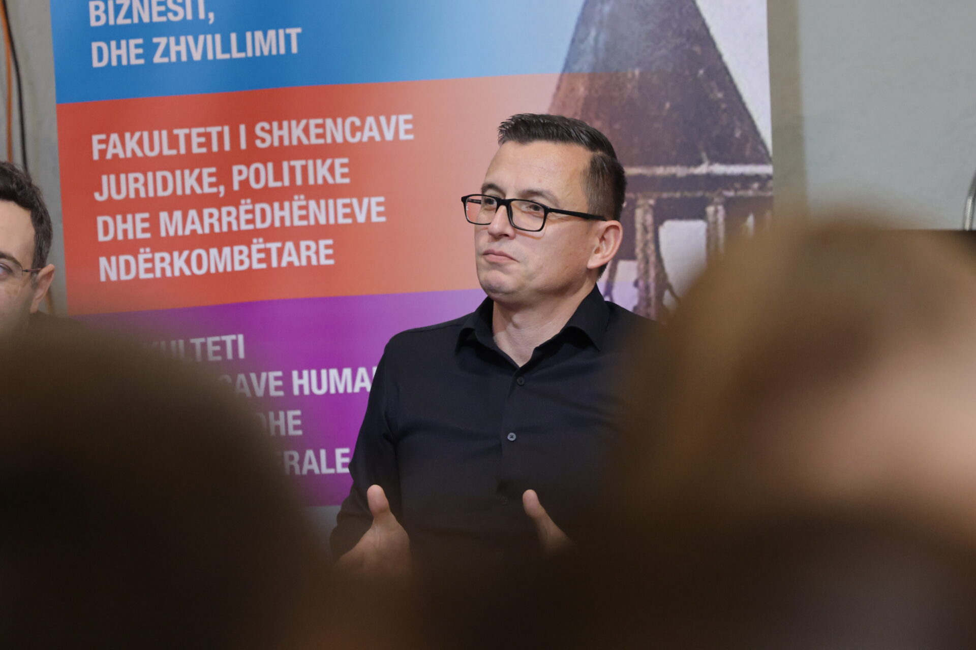 shkolla-e-humaniteteve-aktiviteti-i-uet-ne-llogara
