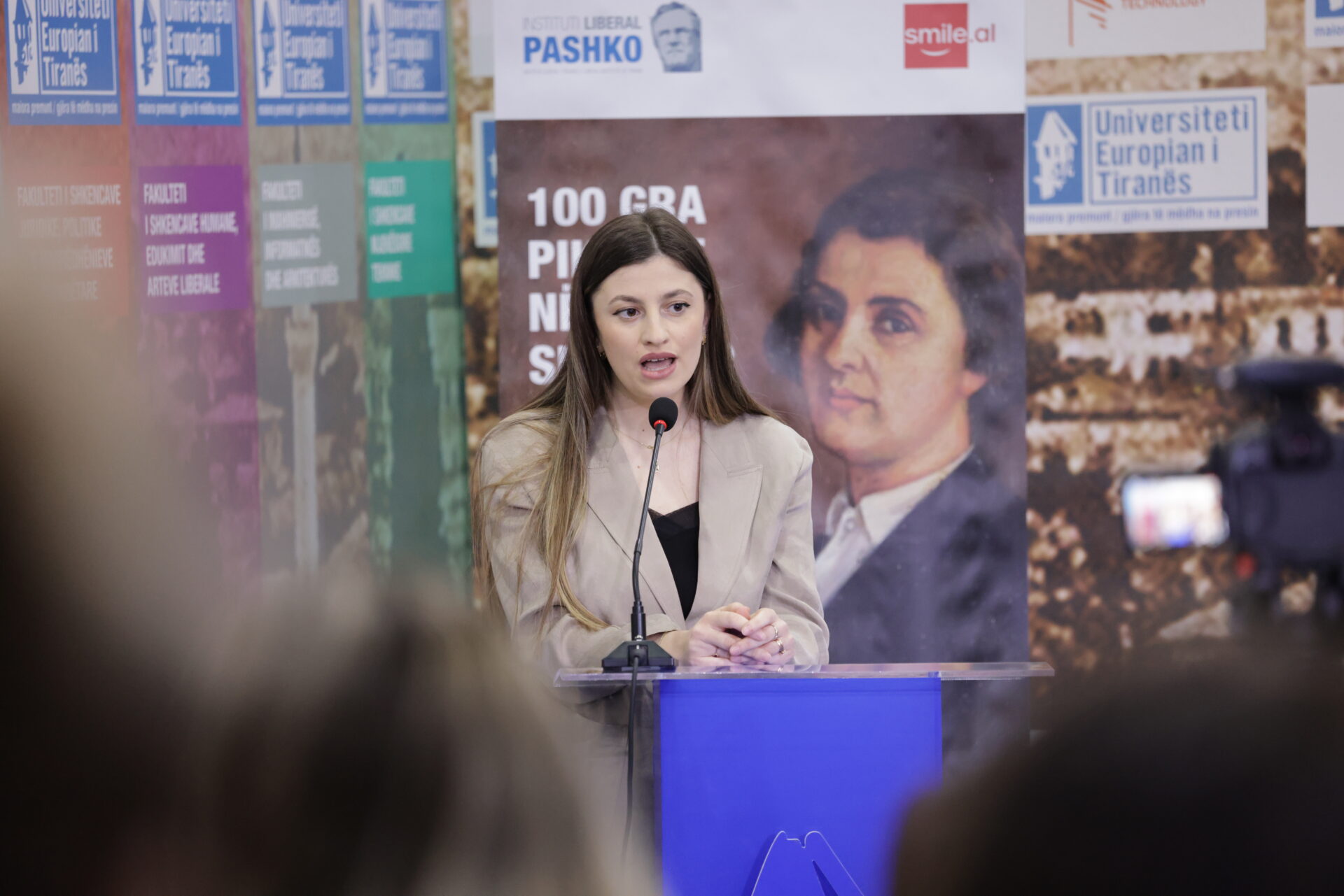forumi-gruaja-ne-qender-ne-uet